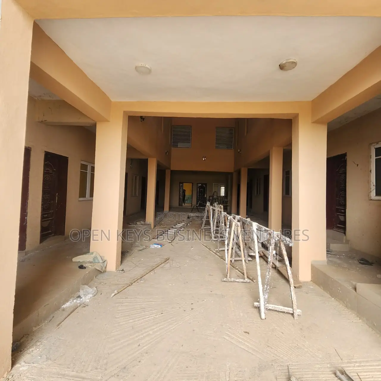 A 17 Classrooms School Building on 4 Plots of Land in Odo Ona