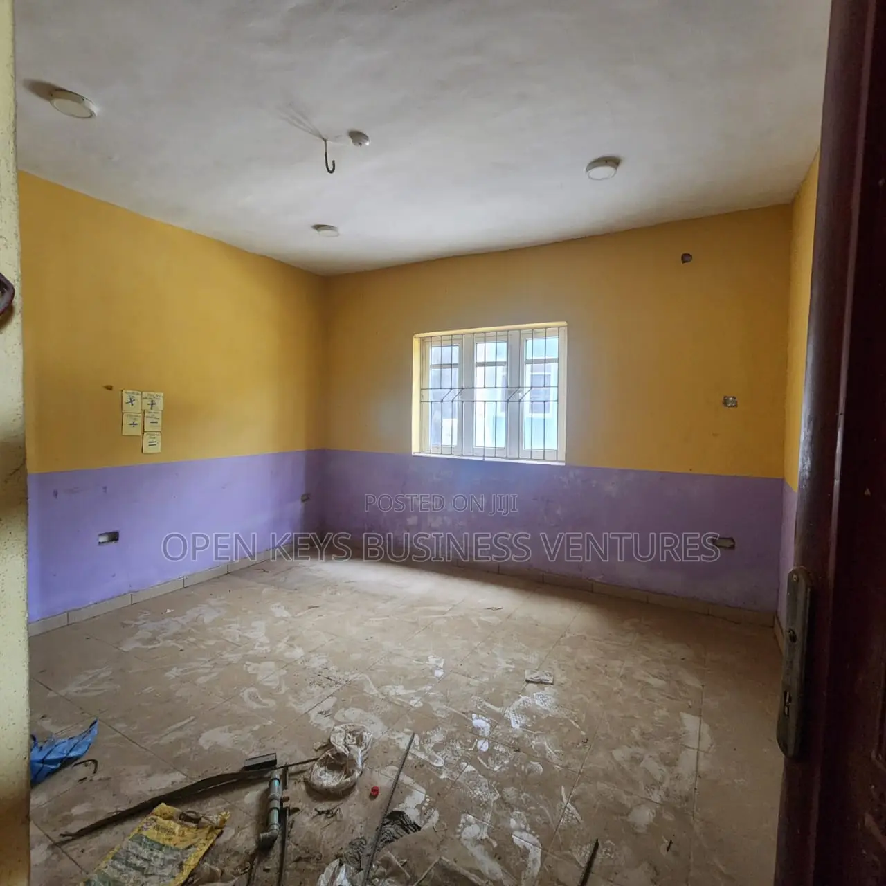 A 17 Classrooms School Building on 4 Plots of Land in Odo Ona