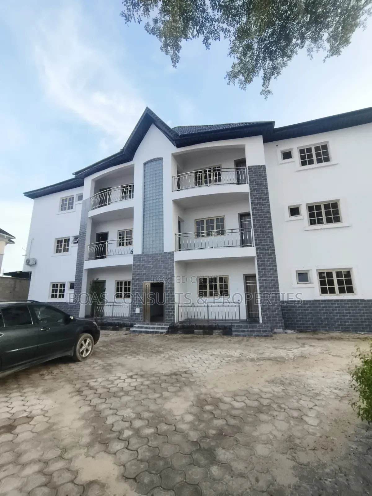3bdrm Apartment in Ilaje / Lekki for sale in Ilaje / Lekki