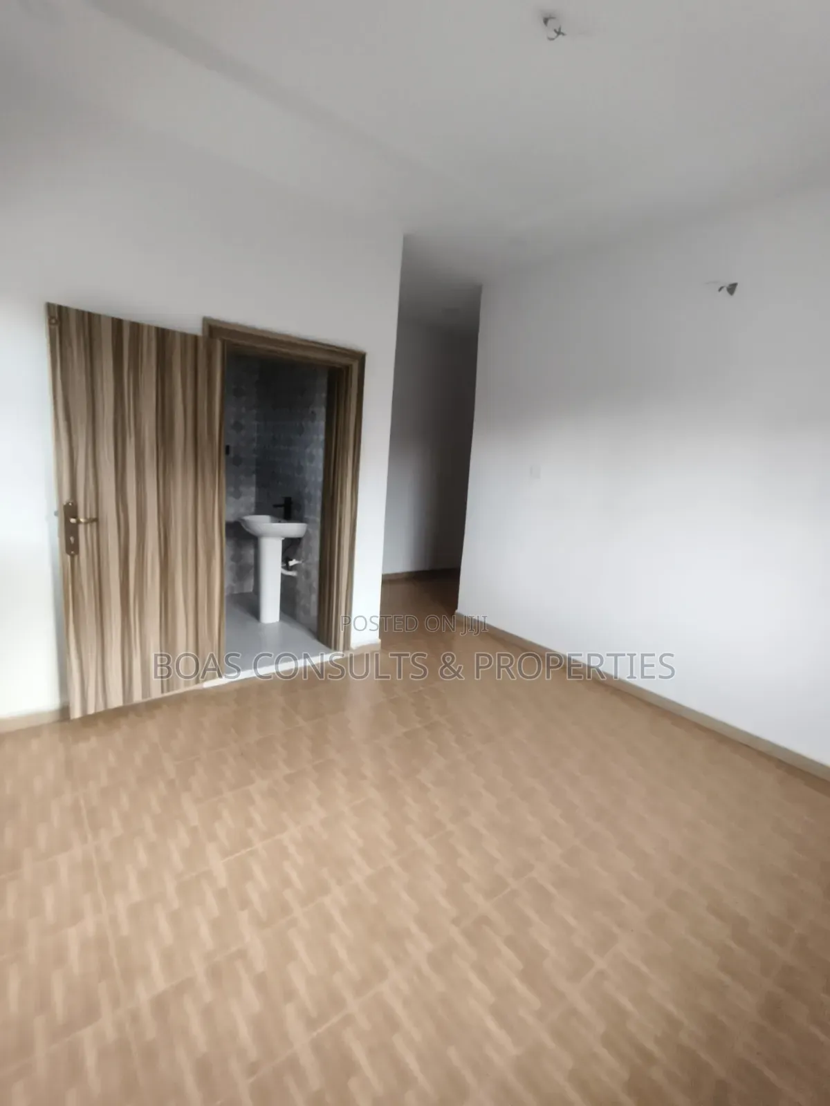 3bdrm Apartment in Ilaje / Lekki for sale in Ilaje / Lekki