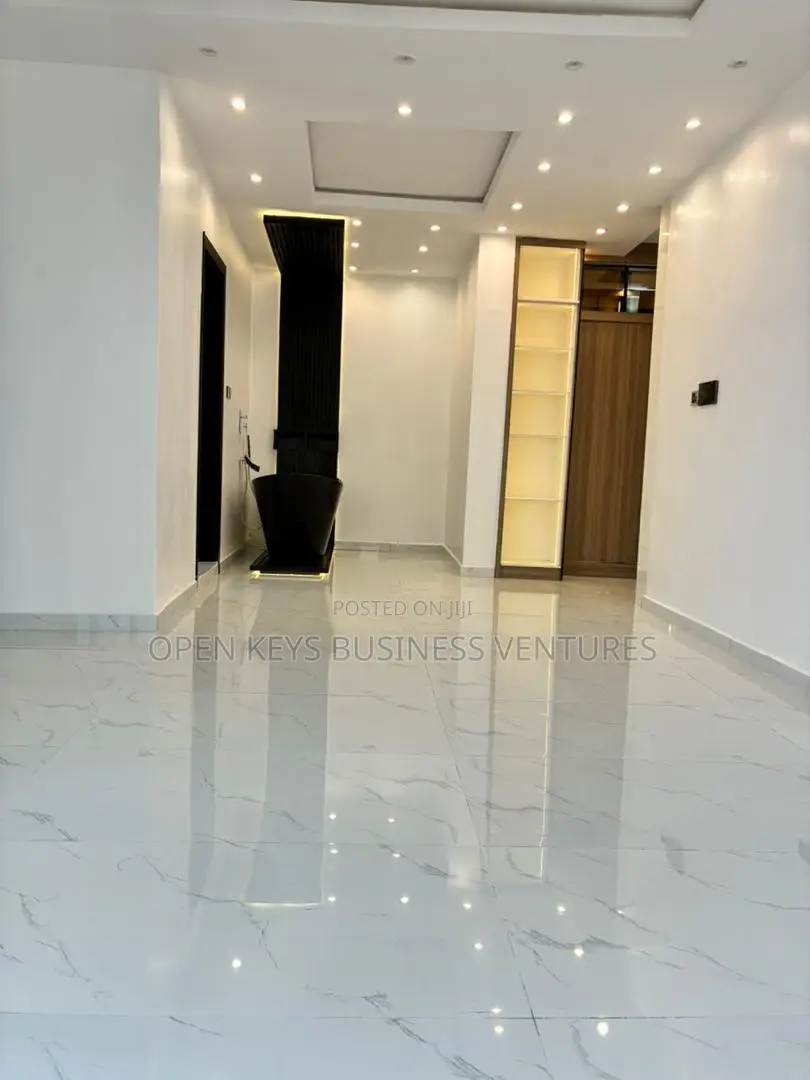 Furnished 4bdrm Duplex in Aare Oluyole for sale in Oluyole Estate