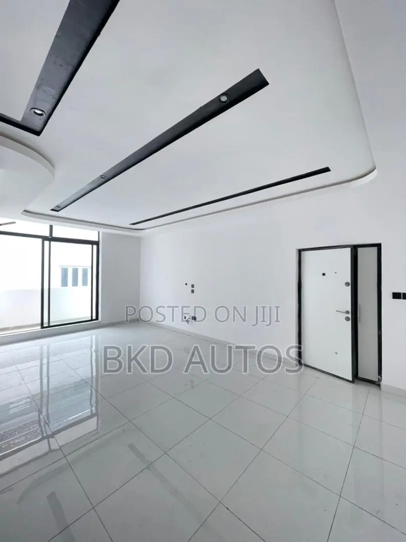 2bdrm Apartment in Ikate for sale in Ikate