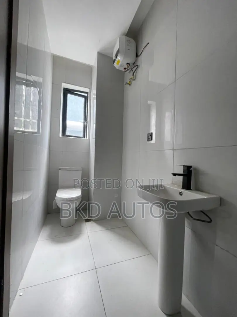 2bdrm Apartment in Ikate for sale in Ikate