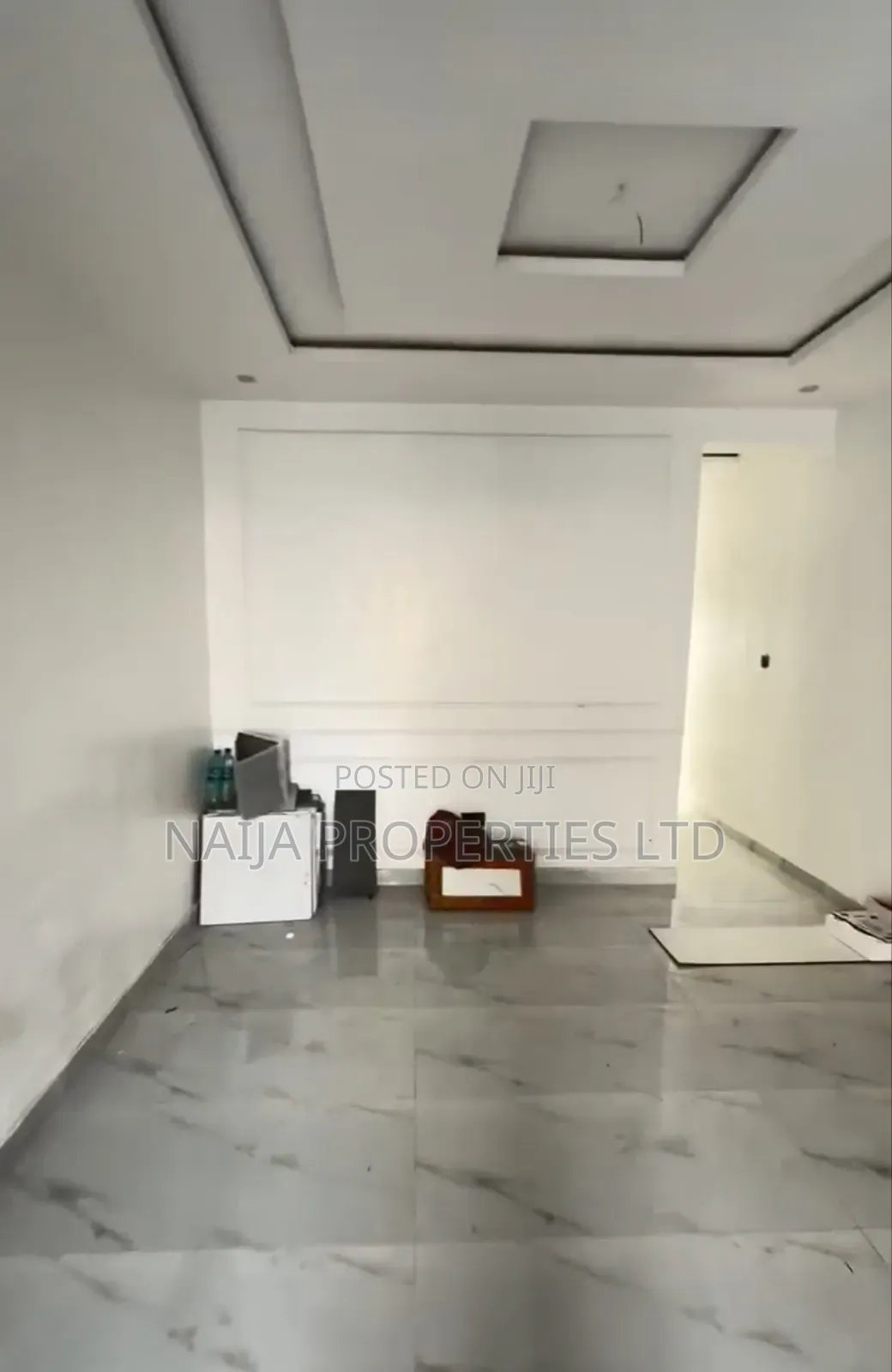 2bdrm Apartment in Igboefon for rent in Igbo-efon
