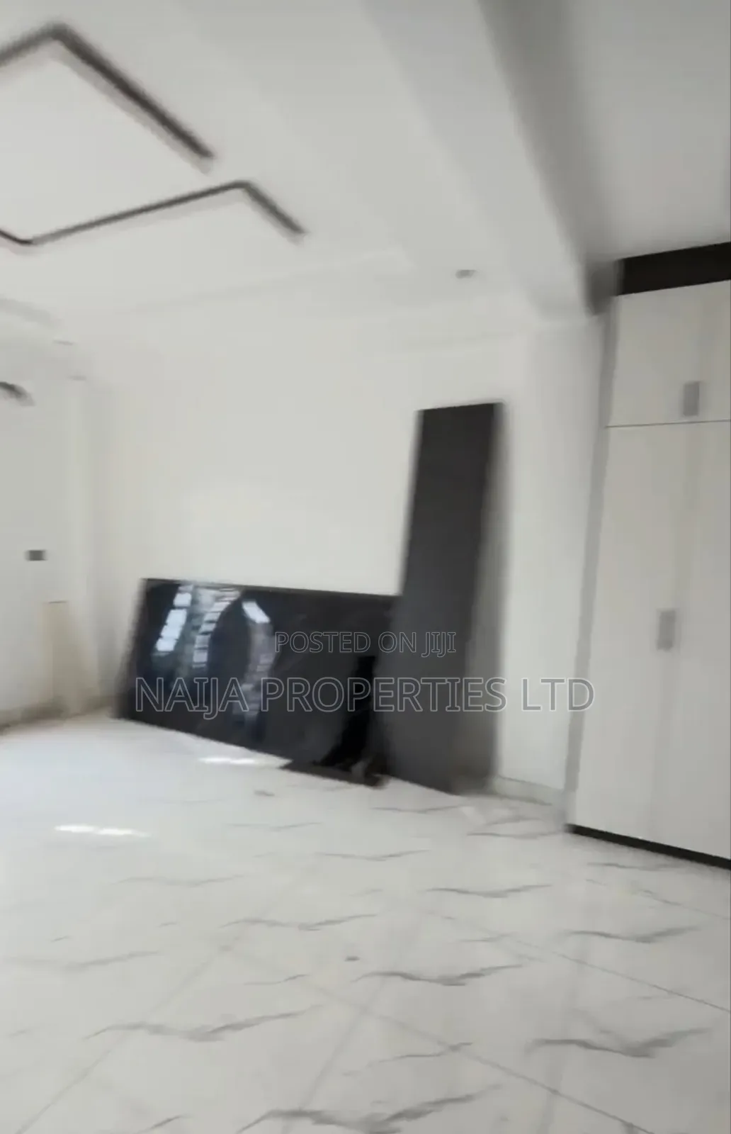 2bdrm Apartment in Igboefon for rent in Igbo-efon
