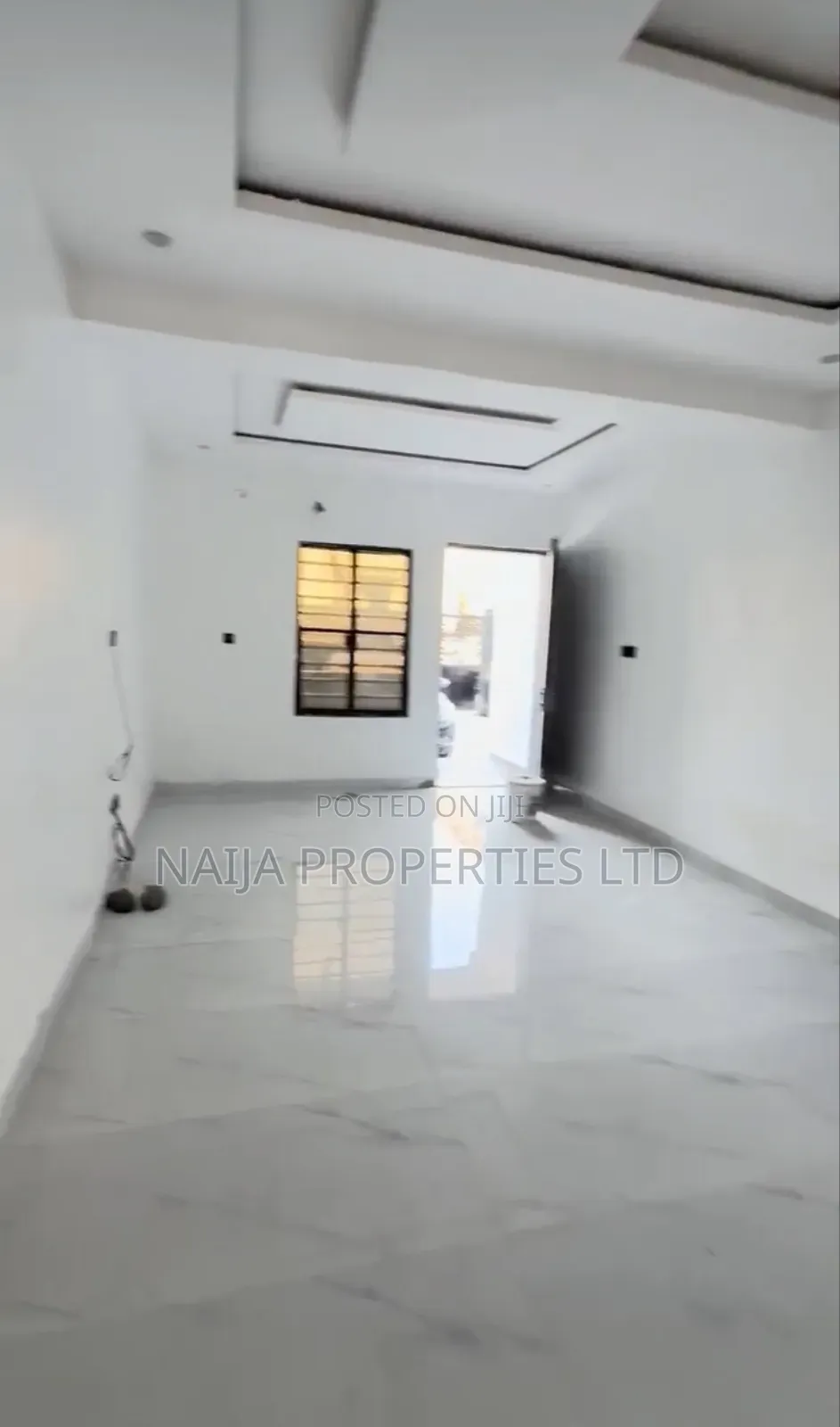2bdrm Apartment in Igboefon for rent in Igbo-efon
