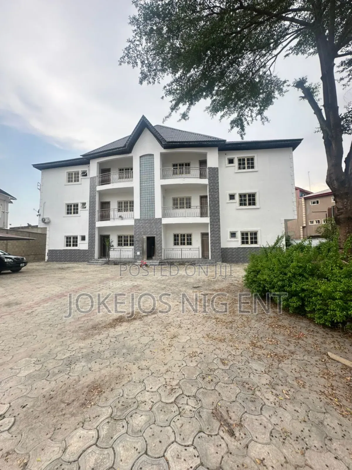 3bdrm Block of Flats in Ikota Gra for sale in Ikota
