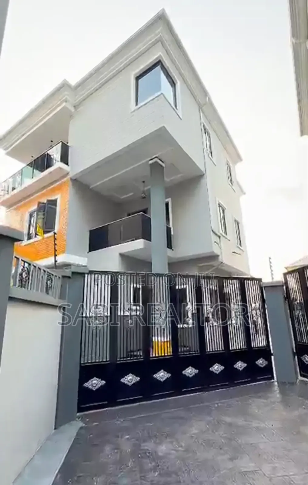 Furnished 5bdrm Duplex in Magodo, GRA Phase 2 Shangisha for sale in GRA Phase 2 Shangisha