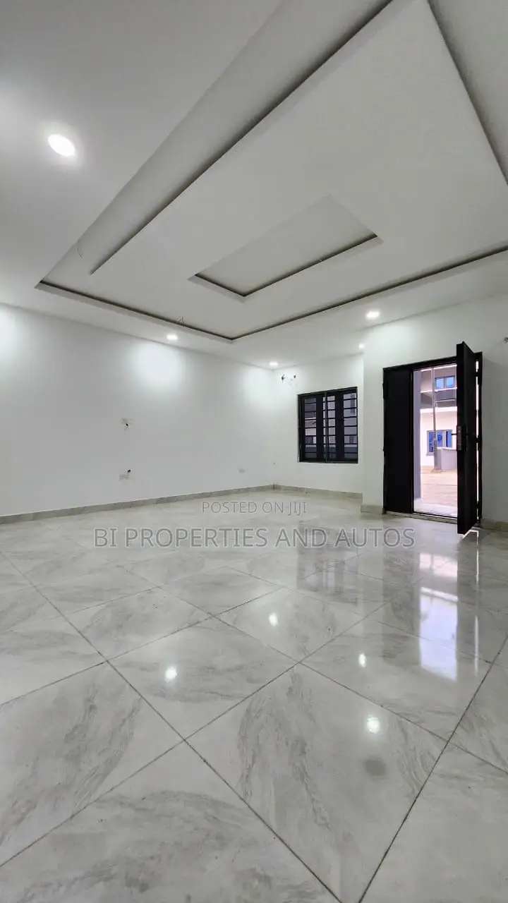 3bdrm Duplex in Isheri North for sale in Isheri North