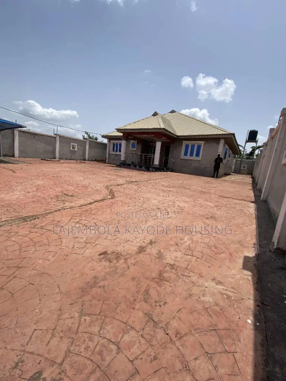 4bdrm Bungalow in Fatumo, Iwo Road for sale in Iwo Road