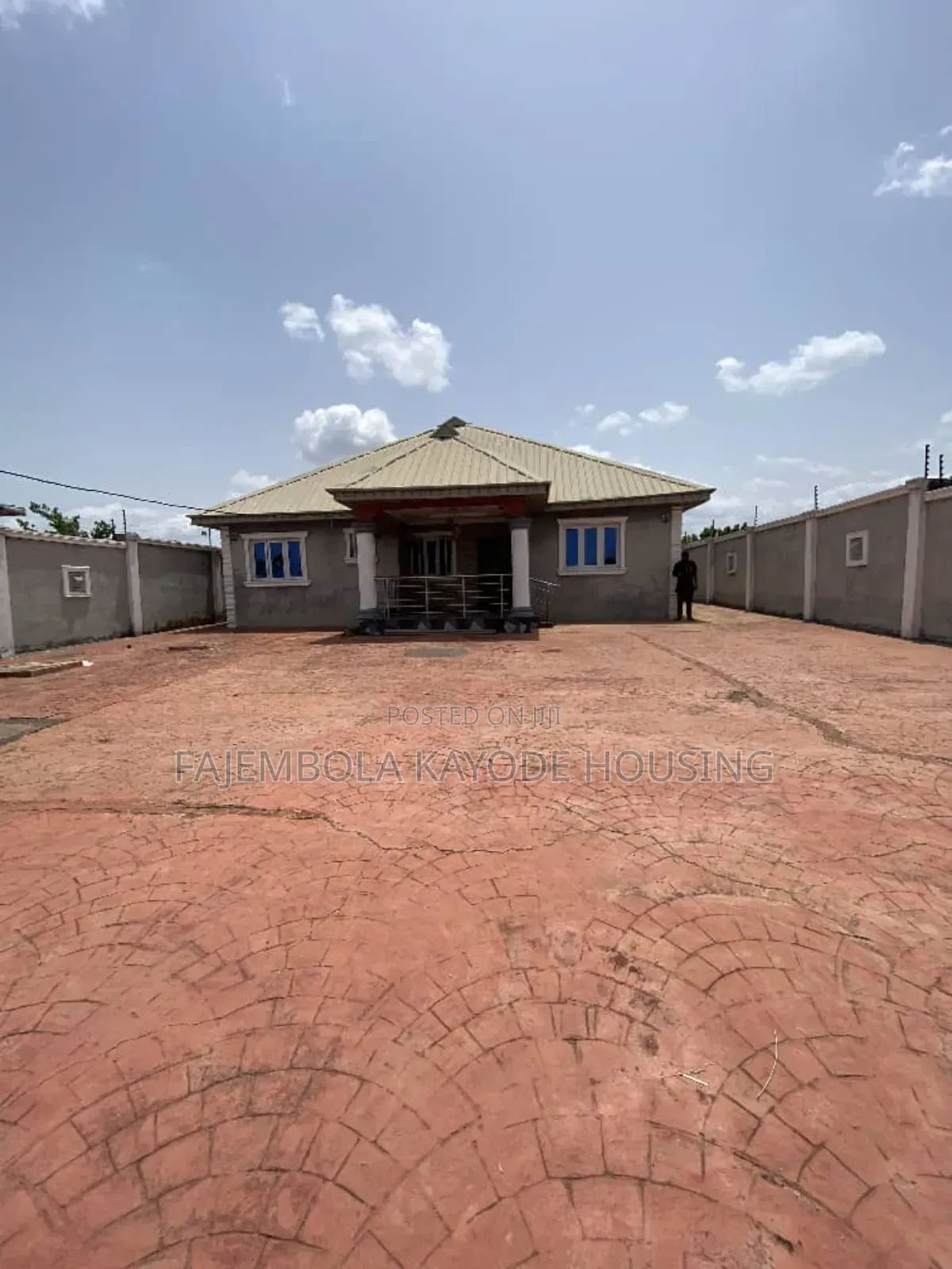 4bdrm Bungalow in Fatumo, Iwo Road for sale in Iwo Road