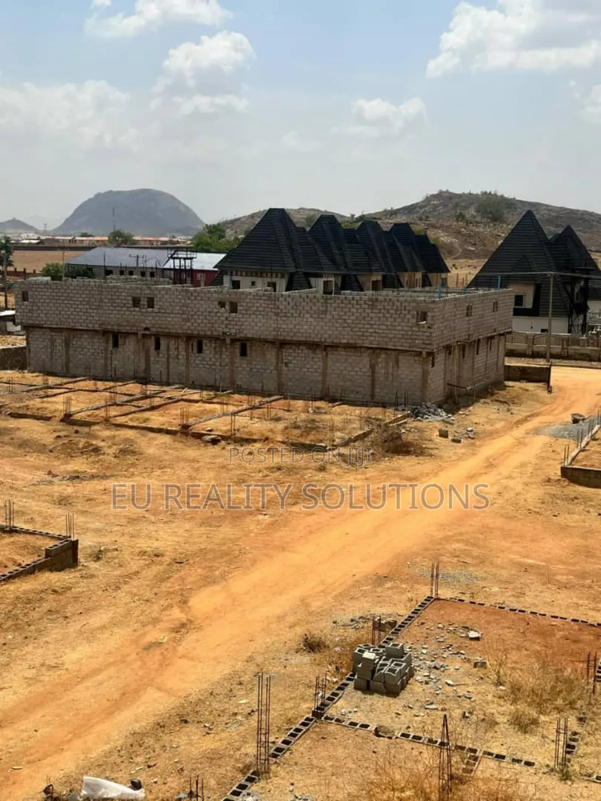 Buy Build 300sqm Conerpeice Terrace DPC Estate Plot With Fcda. B. App. in Sabon Lugbe