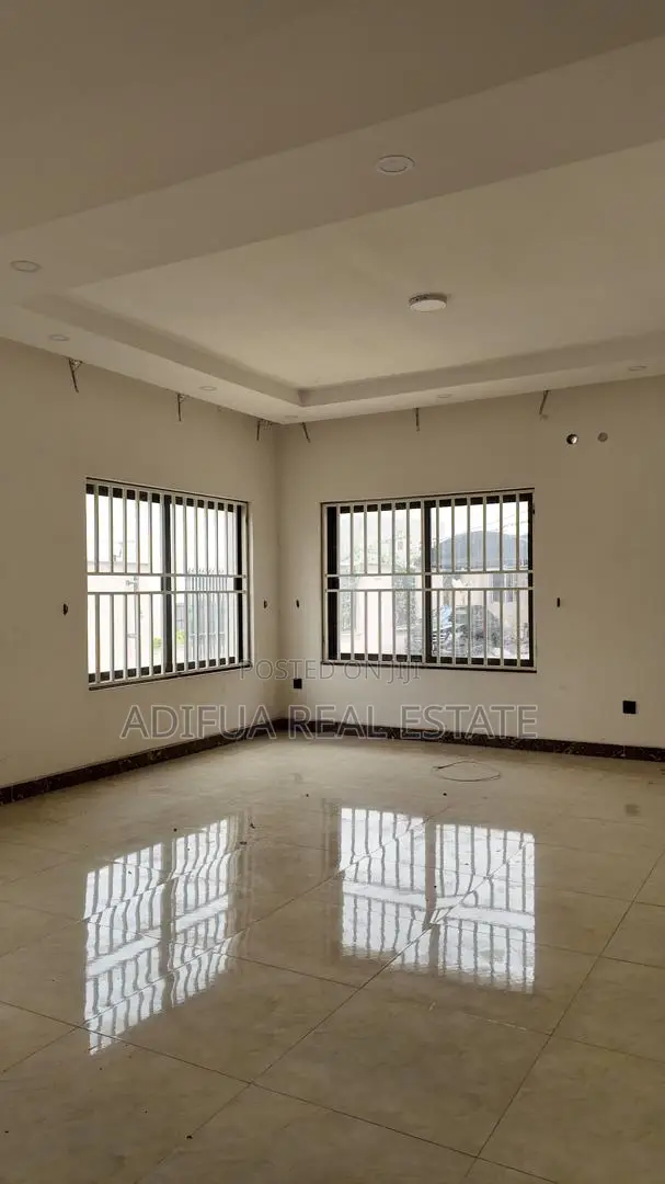 5-Bedroom Semi-Detached Duplex in Mabushi
