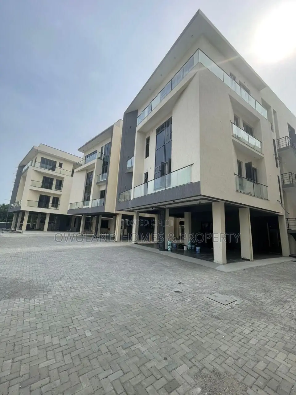 Furnished 2bdrm Block of Flats in Lekki Phase 1 for rent in Lekki Phase 1