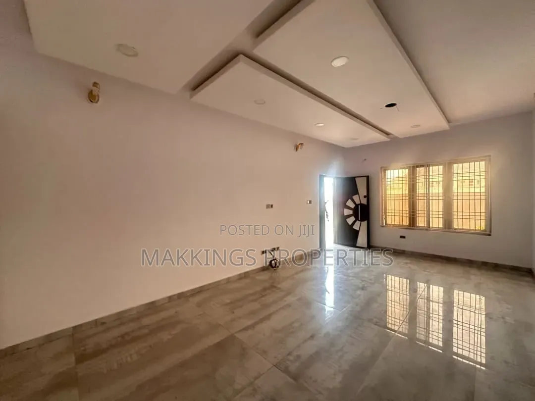 2bdrm Apartment in Chevron for rent in Chevron