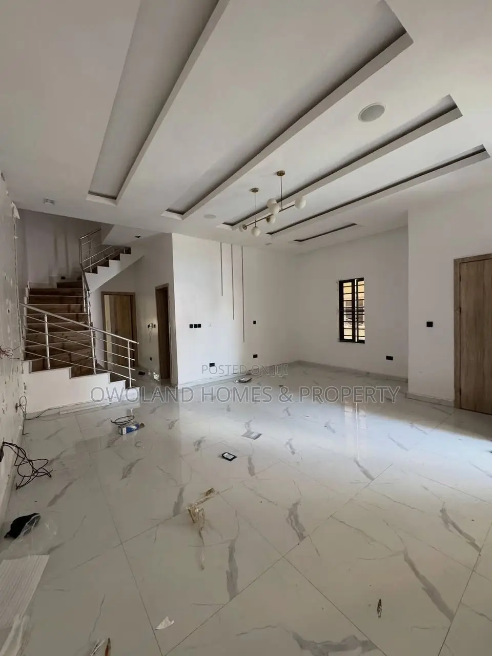 4bdrm Duplex in Idado for rent in Idado