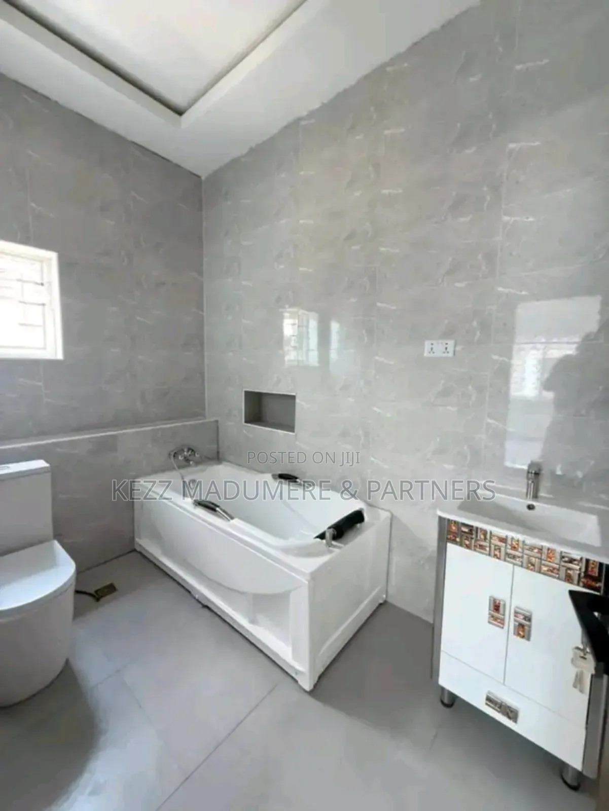 4bdrm Duplex in Reefcourt Estate for sale in Trans Amadi