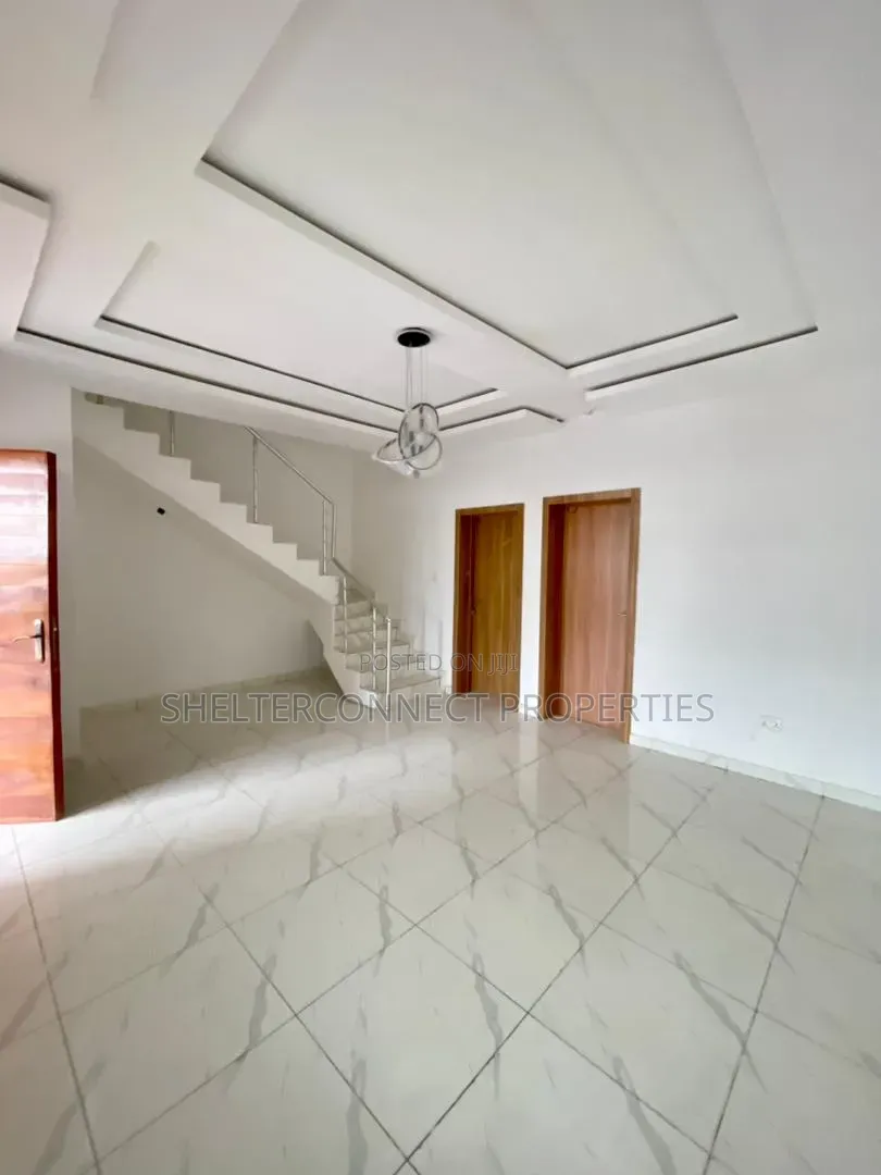 5bdrm Duplex in Lekki Phase 2 for sale in Lekki Phase 2
