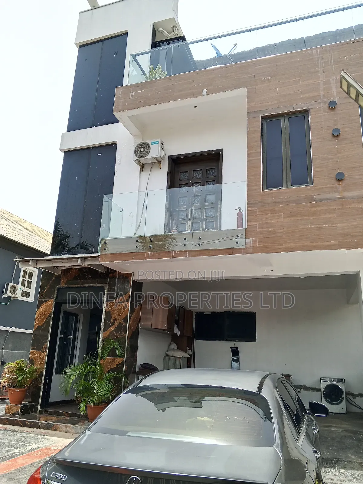Furnished 2bdrm Apartment in Off Freedom Way, Lekki Phase 1 for rent in Lekki Phase 1