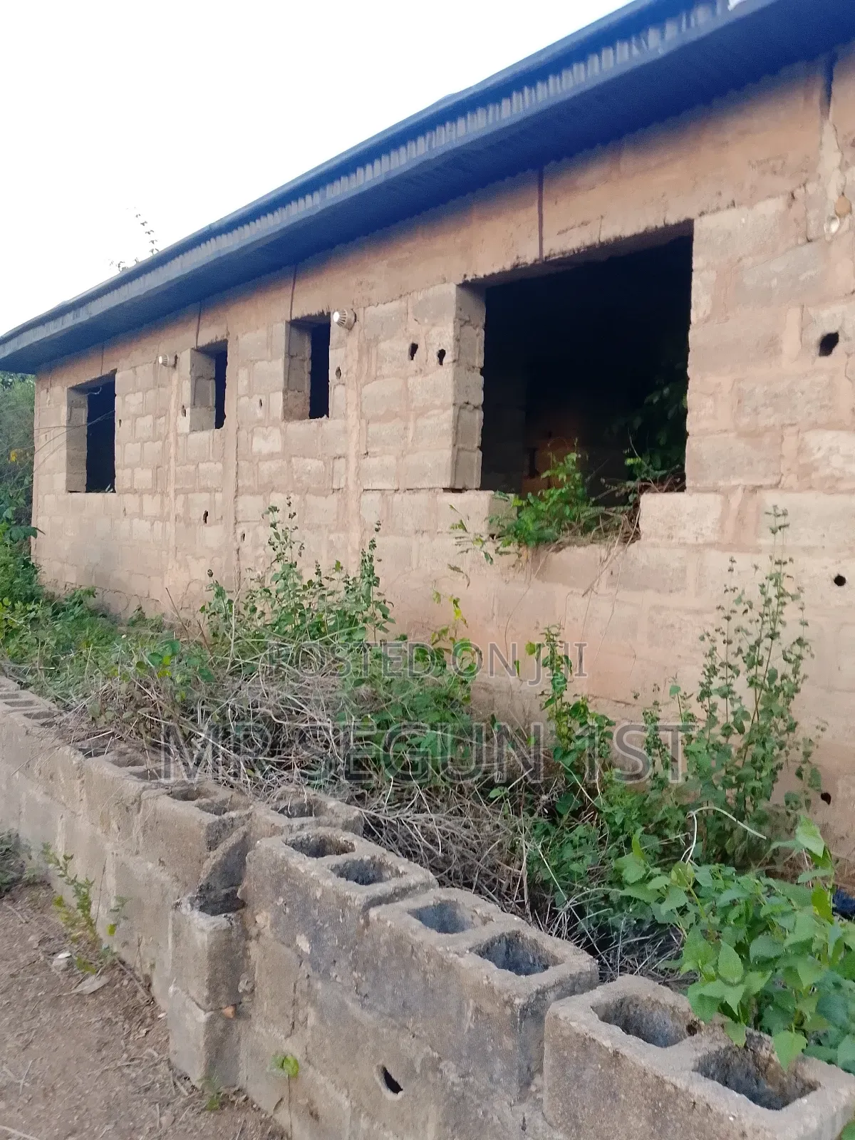 3bdrm Bungalow In Blue Roof, Soka For Sale in Soka