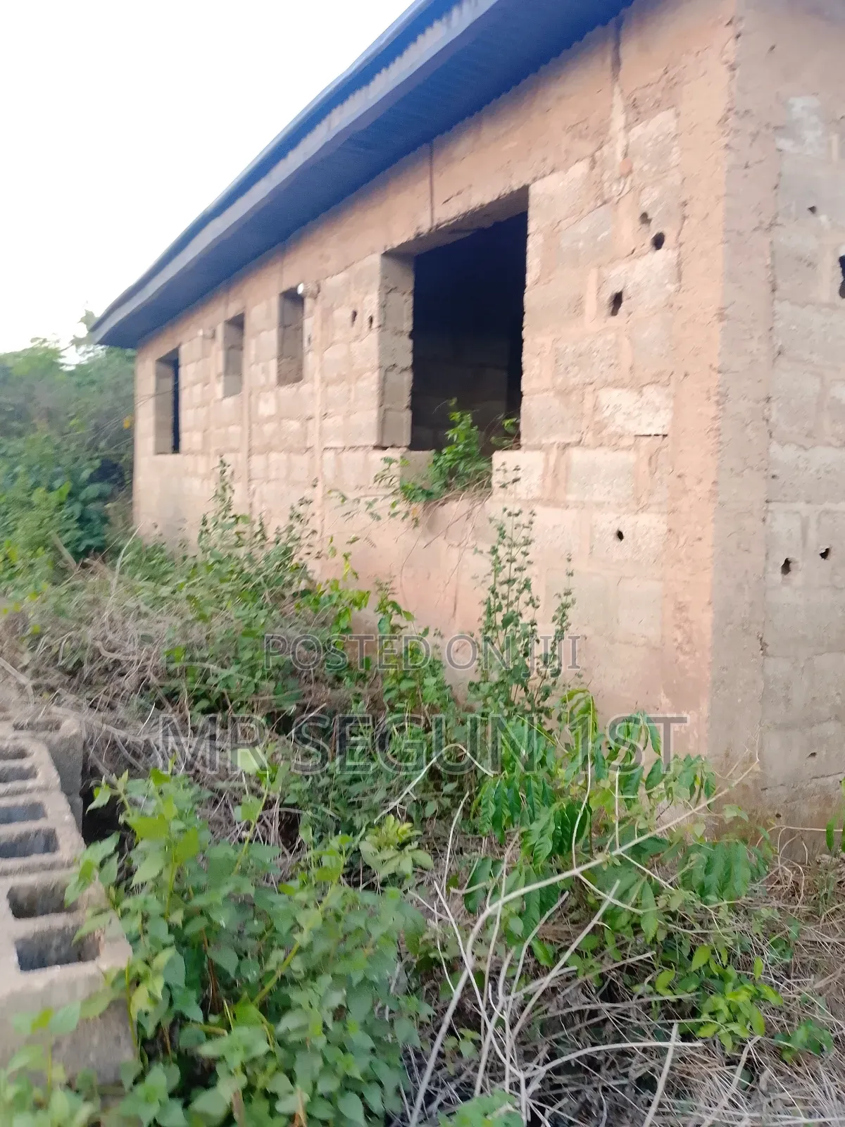 3bdrm Bungalow In Blue Roof, Soka For Sale in Soka