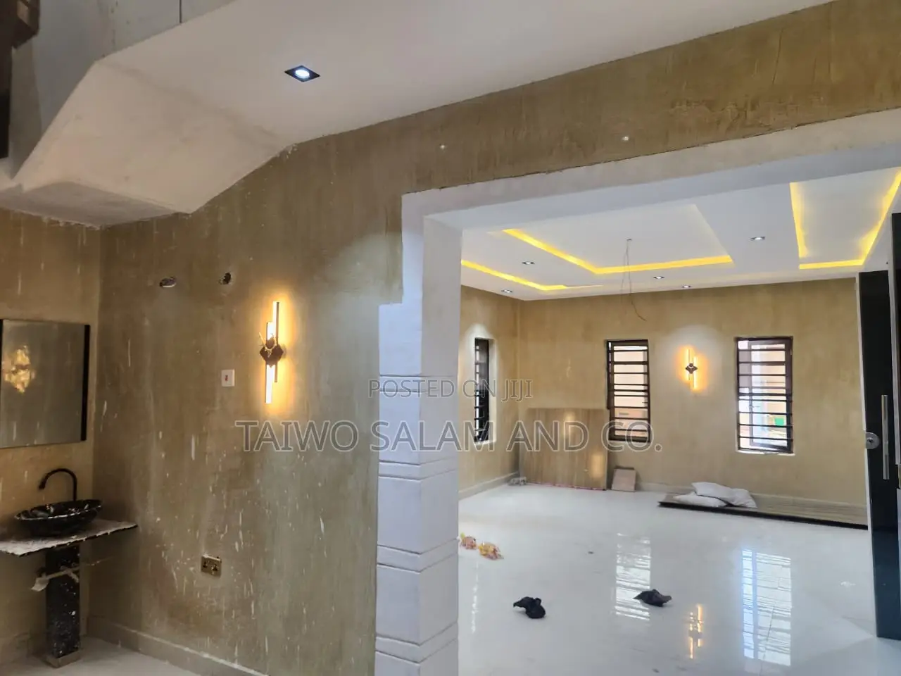 Furnished 5bdrm Duplex in Oluyole Estate for sale in Oluyole Estate