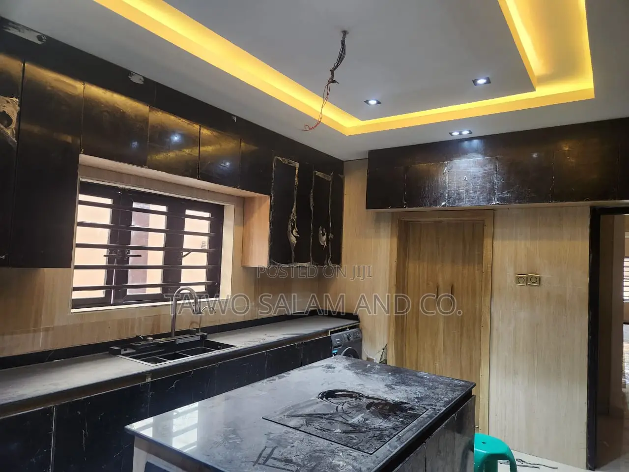 Furnished 5bdrm Duplex in Oluyole Estate for sale in Oluyole Estate