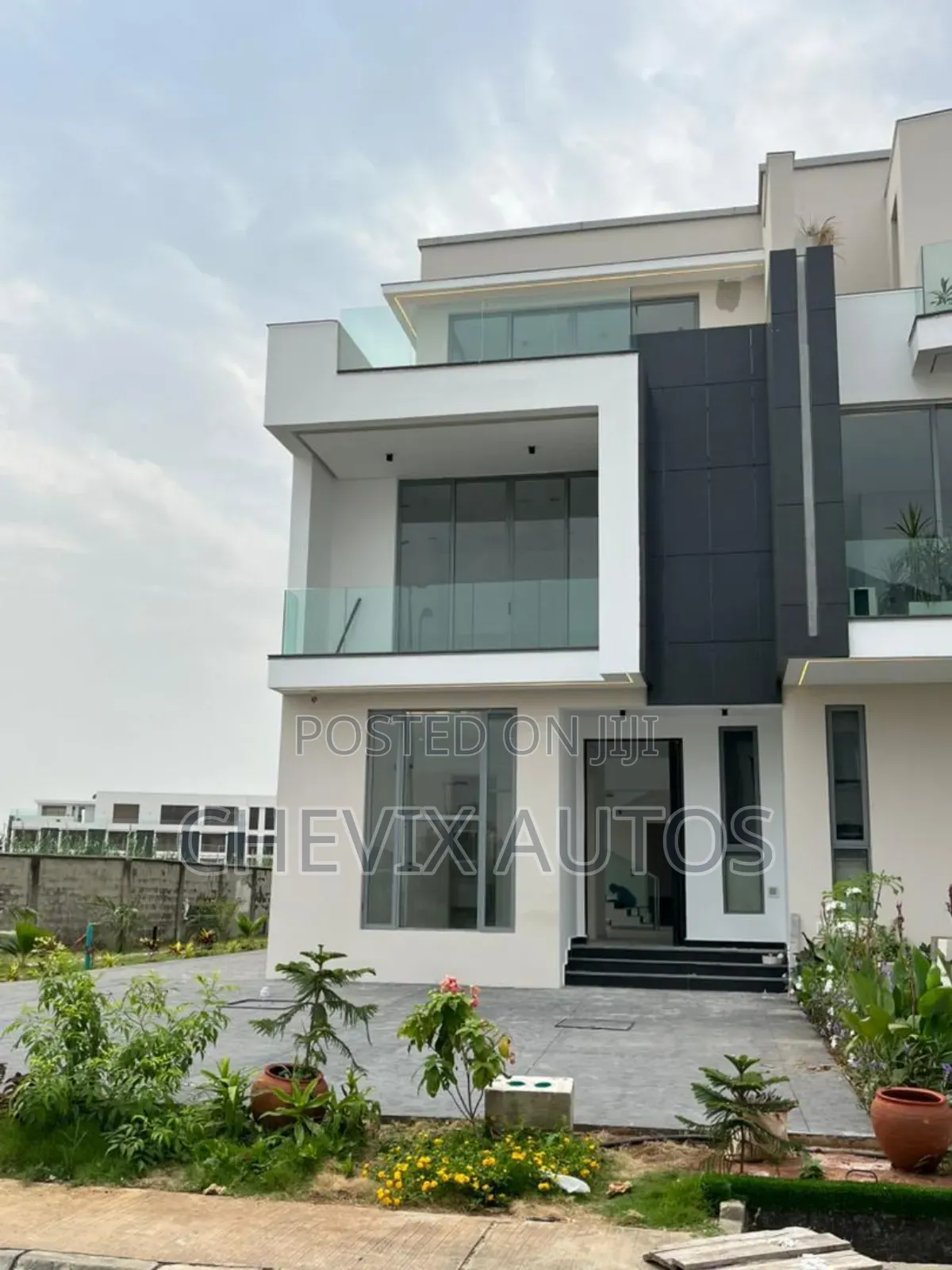 4bdrm Duplex in Cowrie Creek Estate, Ikate for sale in Ikate