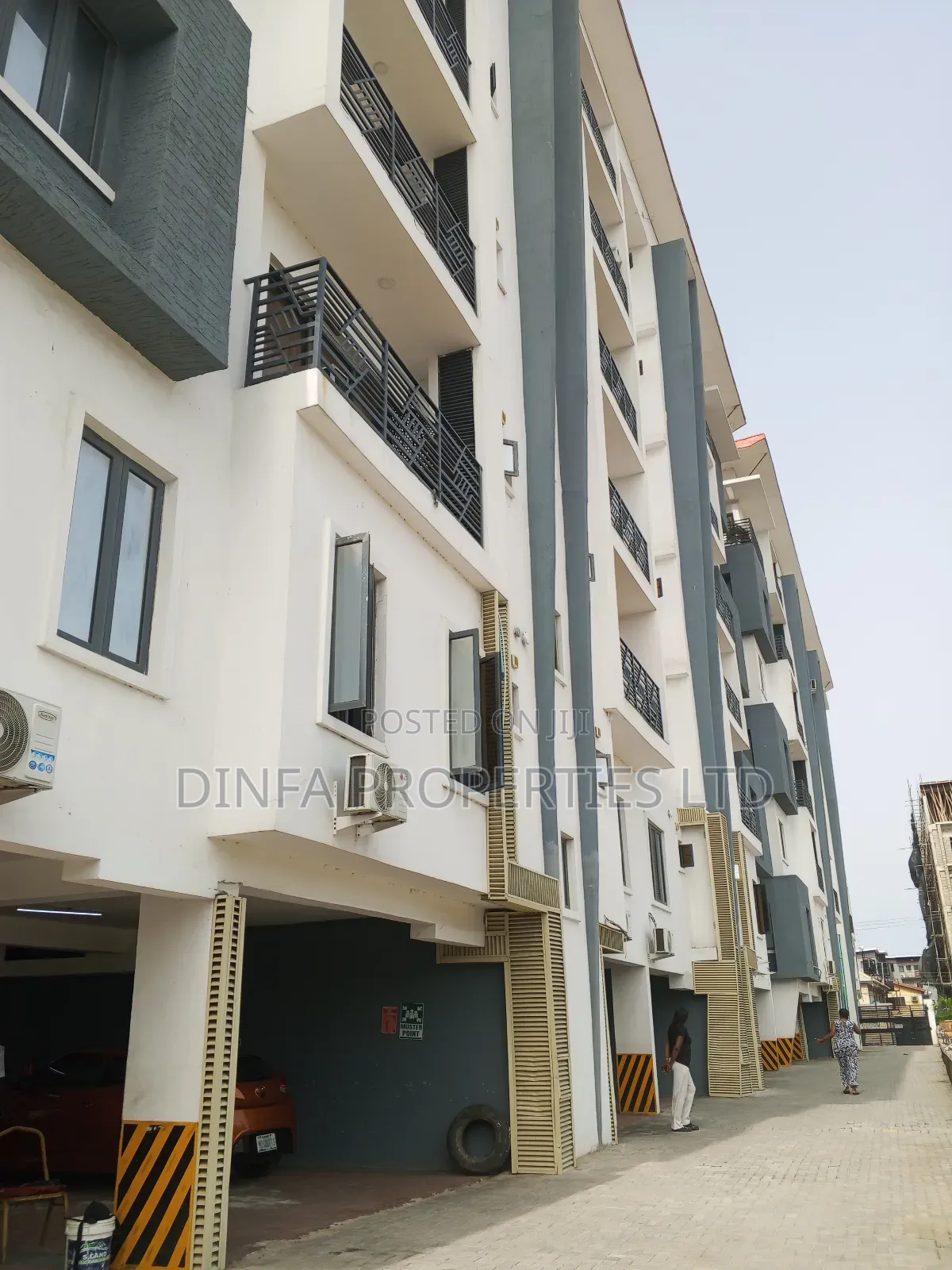 3bdrm Apartment in Ikate for sale in Ikate