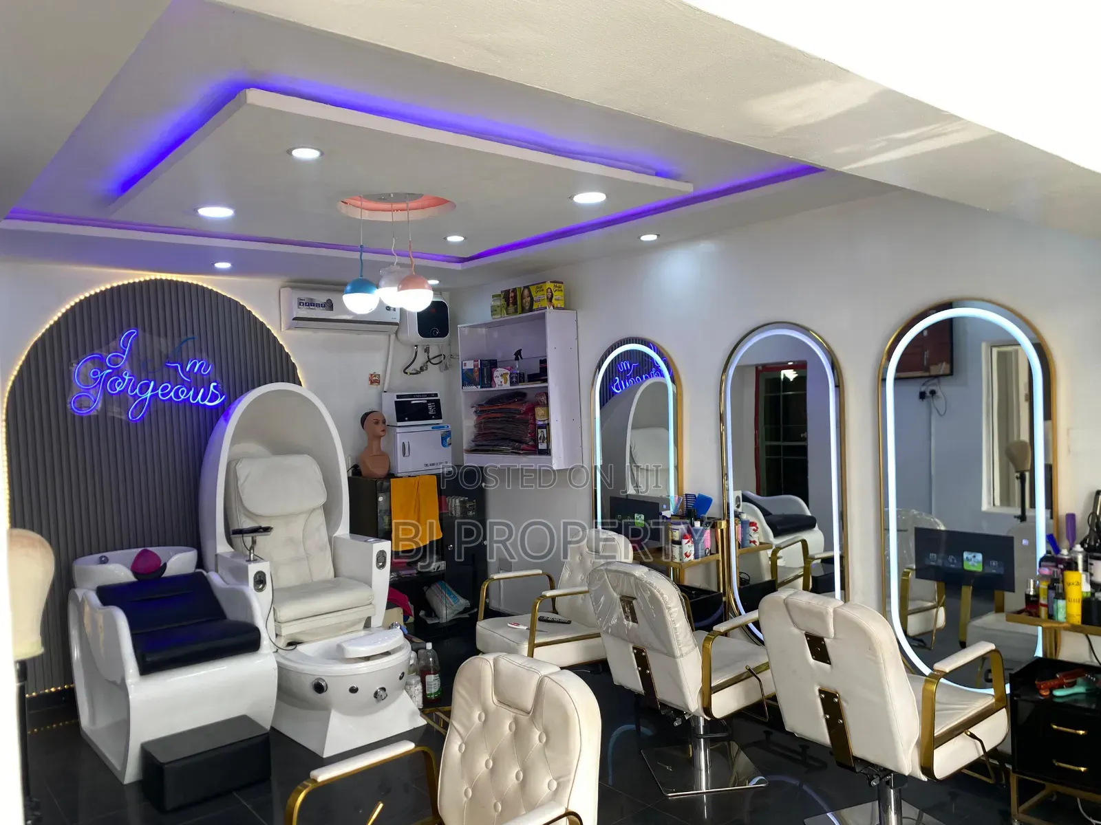 Saloon and Spa With a Fashion House for Sale in Gwarinpa in Gwarinpa