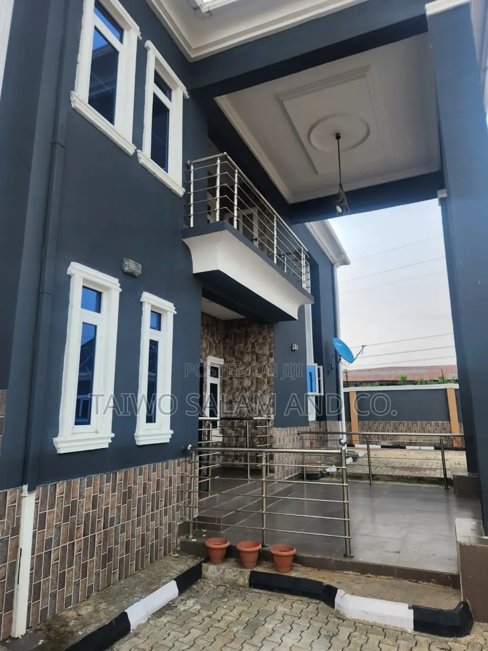4bdrm Duplex in Oluyole Estate for sale in Oluyole Estate