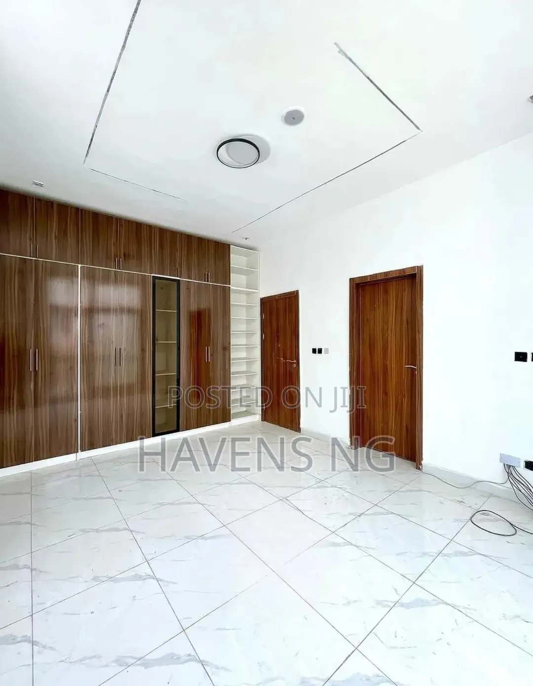 4bdrm Duplex in Ikota for sale in Ikota