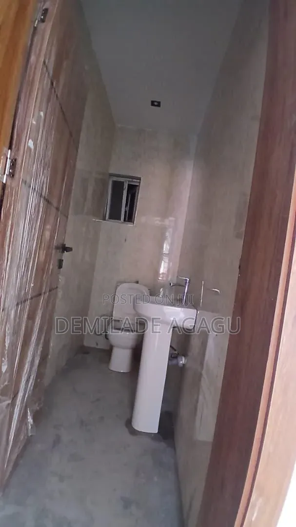 3bdrm Block of Flats in Lekki Phase 1 for sale in Lekki Phase 1