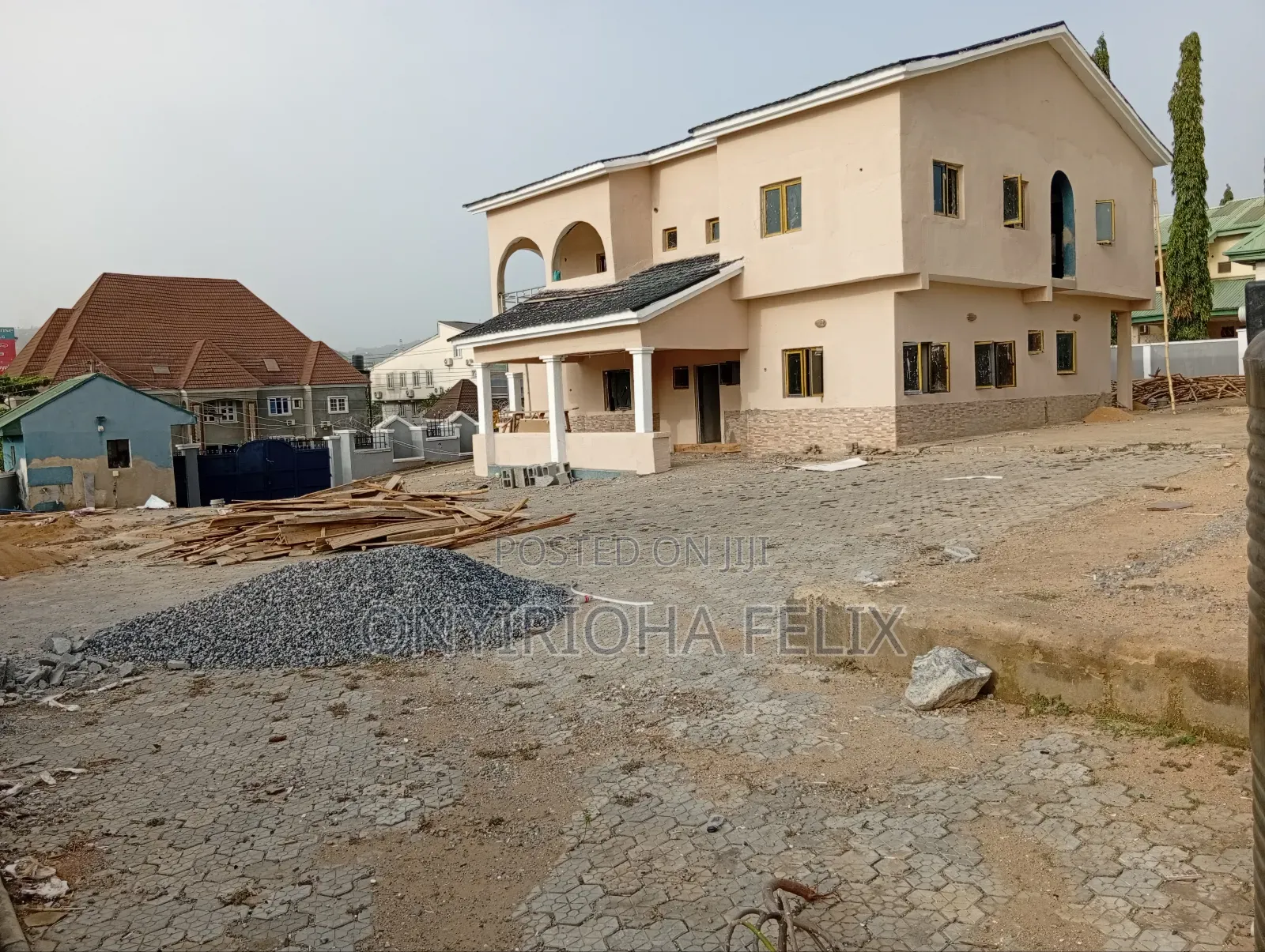 5bdrm Duplex in Gwarinpa Main, Life Camp for rent in Life Camp