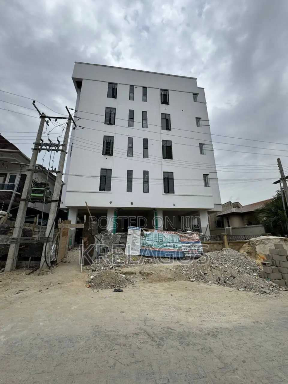 2bdrm Apartment in Osapa london for sale in Osapa london
