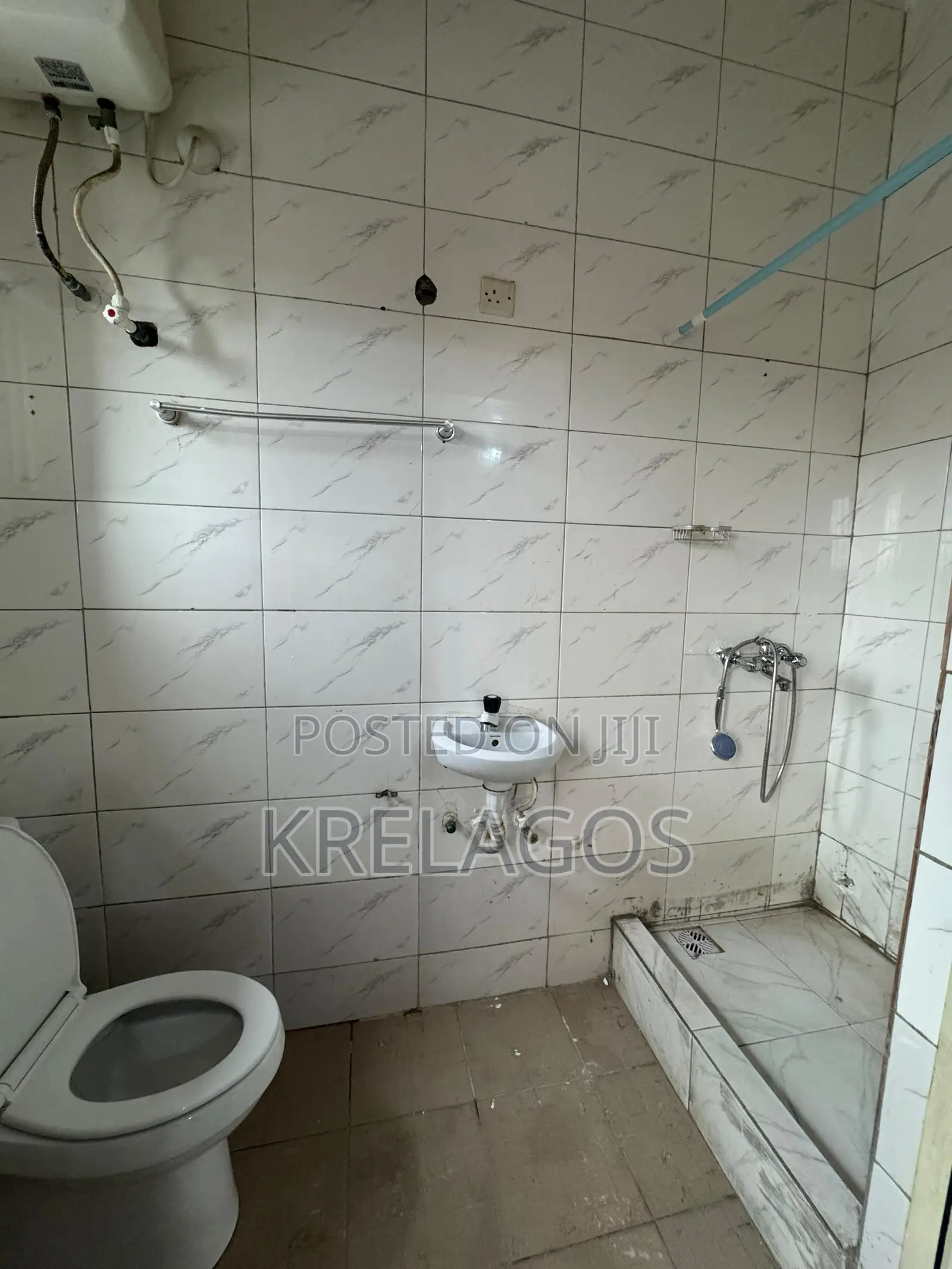 1bdrm Apartment in Osapa london for rent in Osapa london