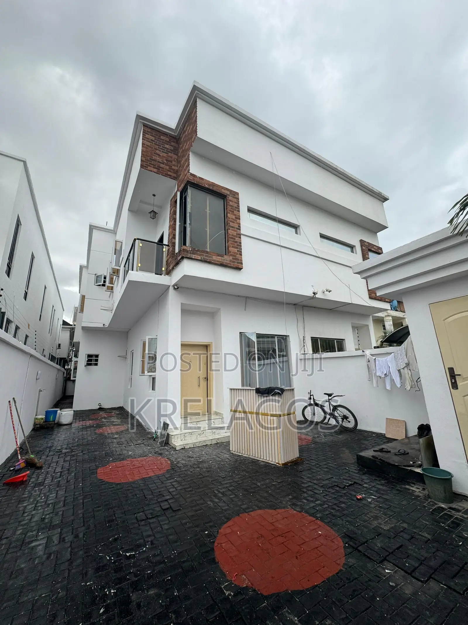 4bdrm Duplex in Osapa london for sale in Osapa london