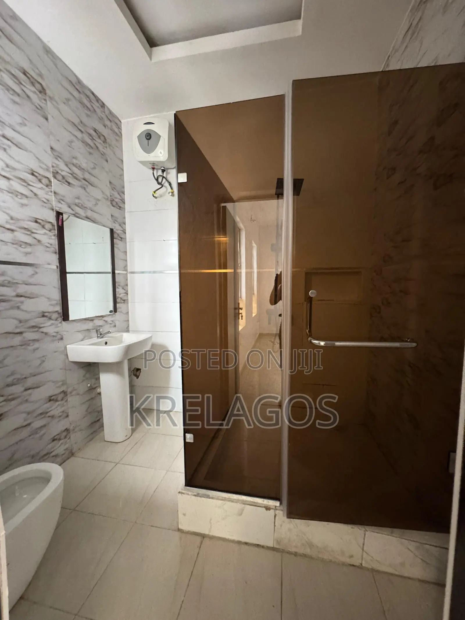4bdrm Duplex in Osapa london for sale in Osapa london