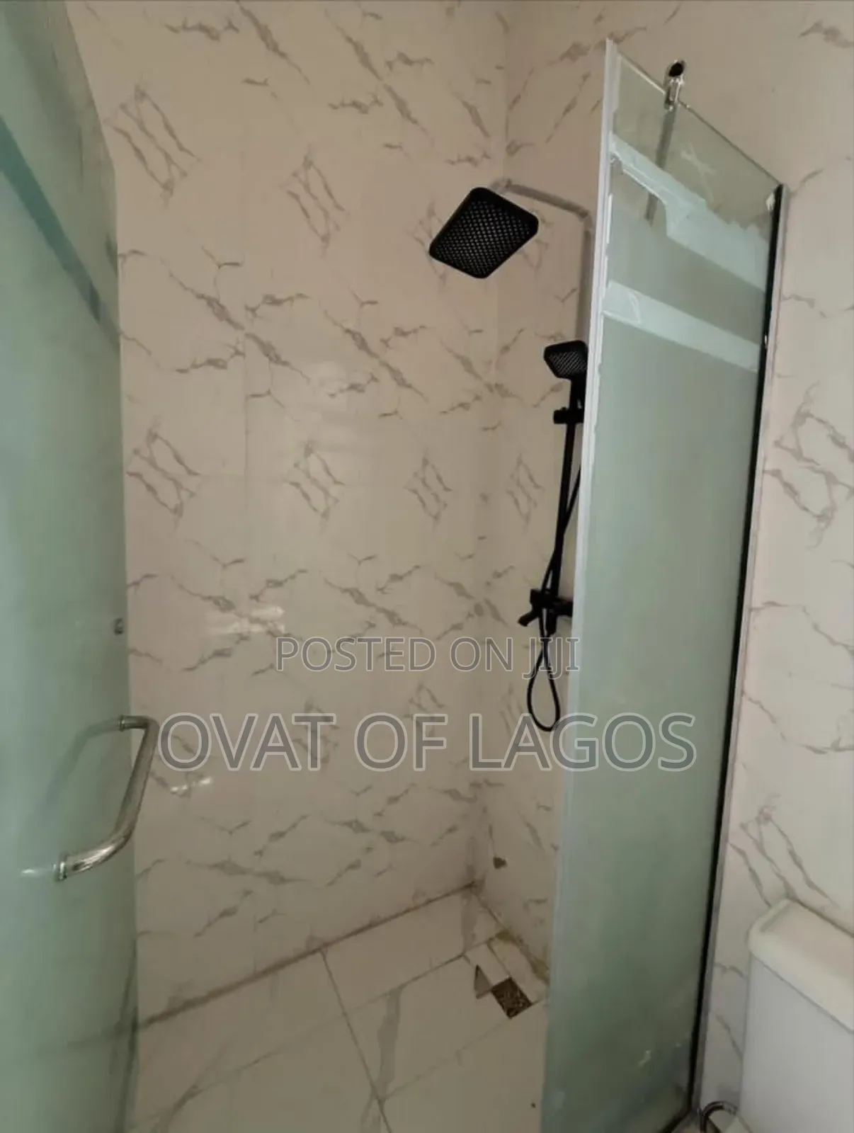 4bdrm Duplex in Ikota for rent in Ikota