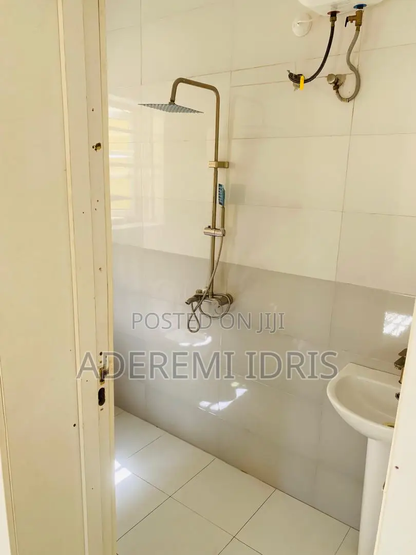 2bdrm Block of Flats in Isheri North Gra for rent in Isheri North