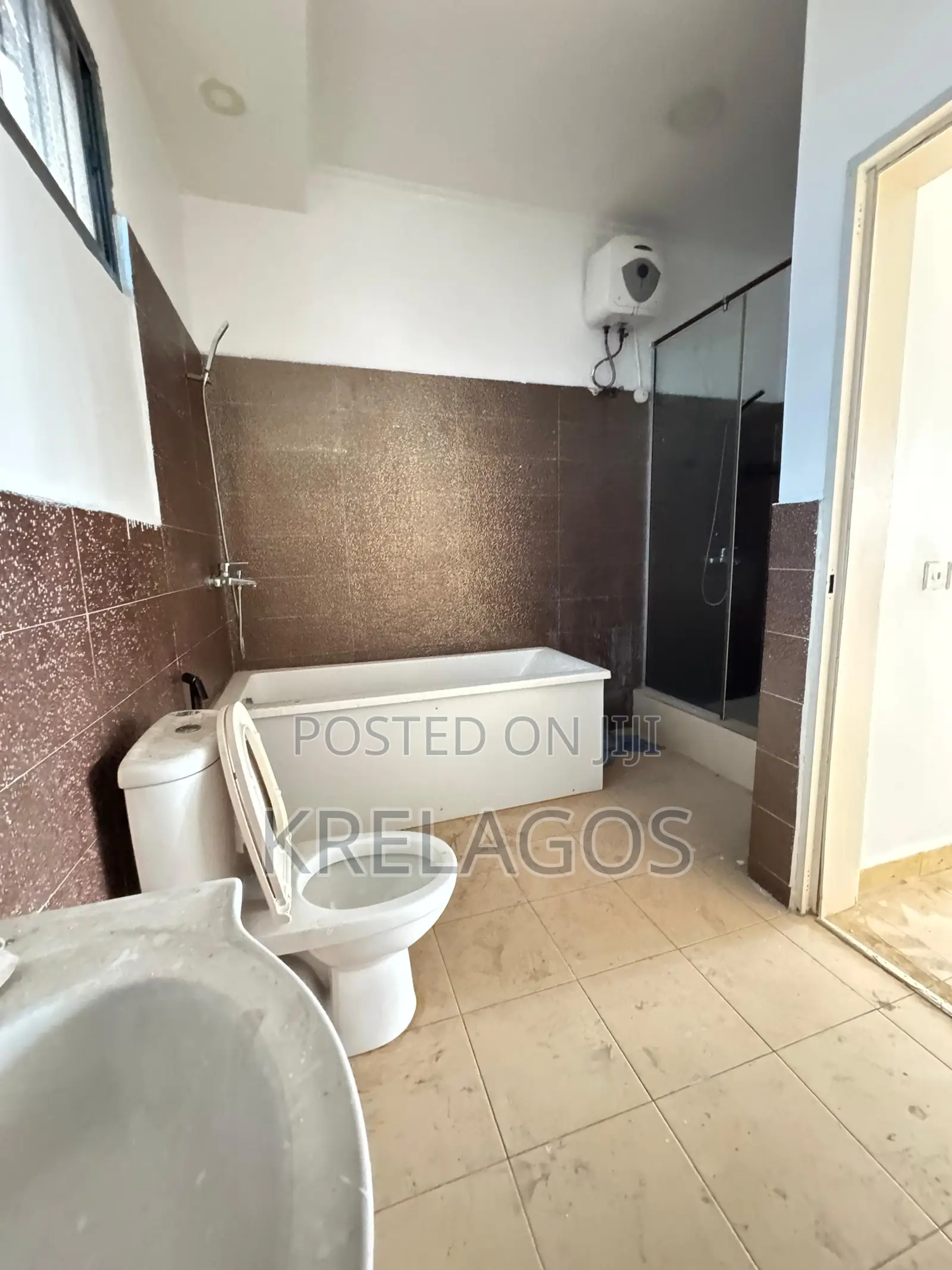 3bdrm Townhouse / Terrace in Ikate for rent in Ikate