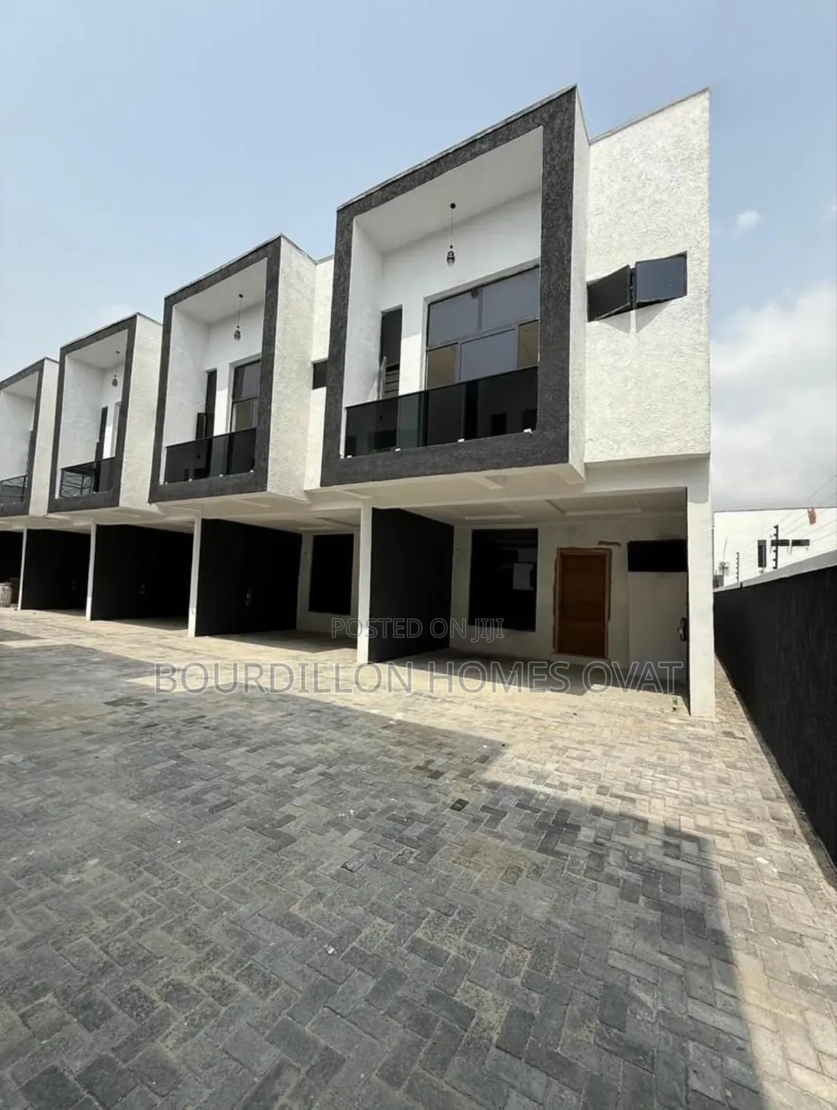 4bdrm Duplex in Ikota Lekki Lagos for rent in Ikota
