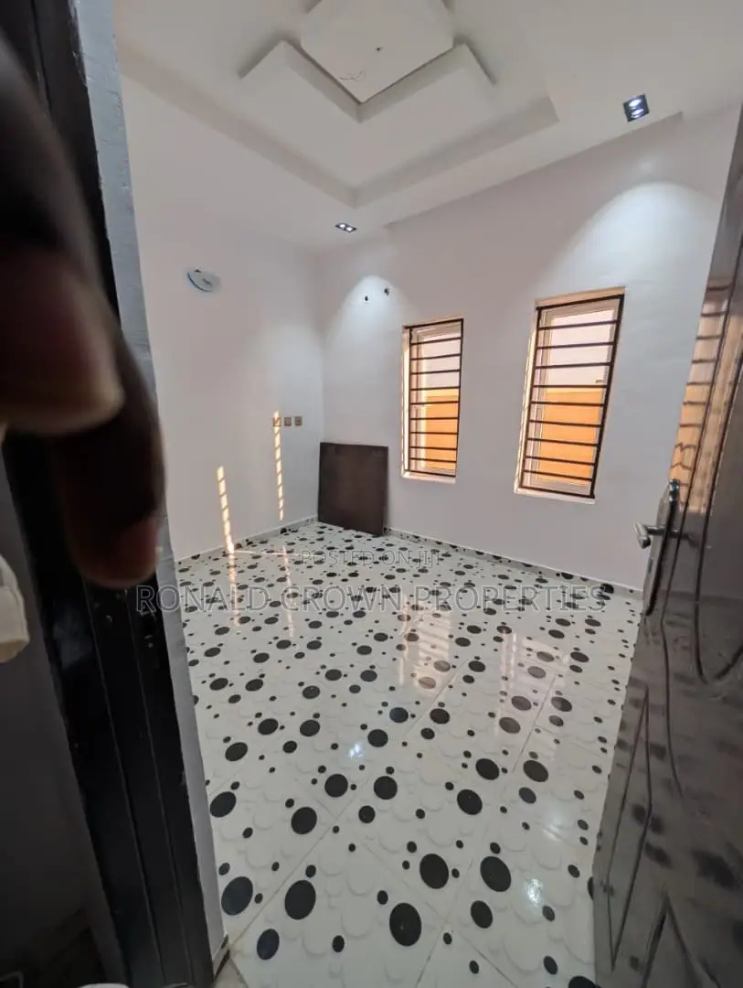 3bdrm Bungalow in Eleyele for sale in Eleyele