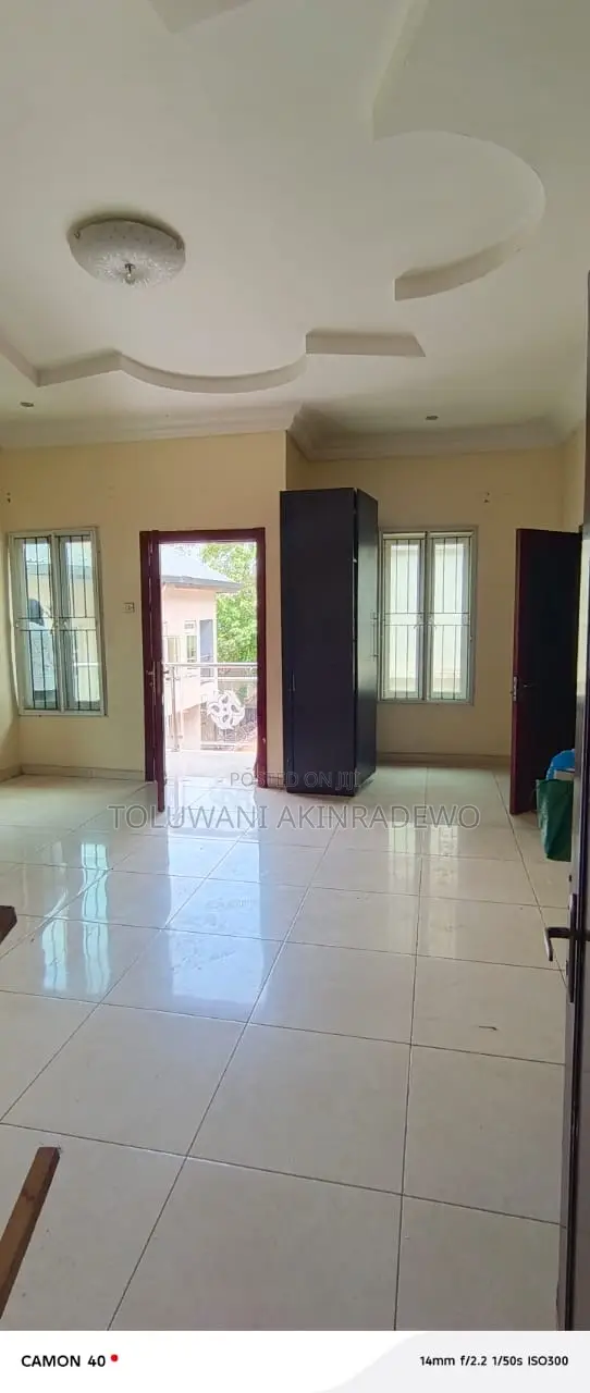 4bdrm Duplex in Ikota Villa for rent in Ikota