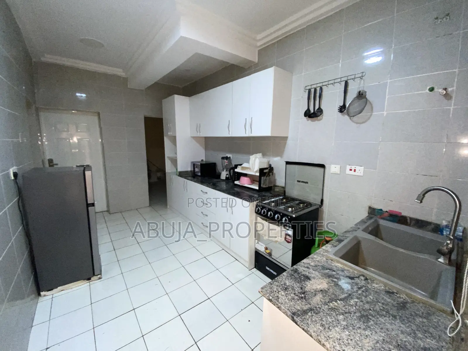 Furnished 3bdrm Apartment in In A Secured Estate, Wuye for rent in Wuye