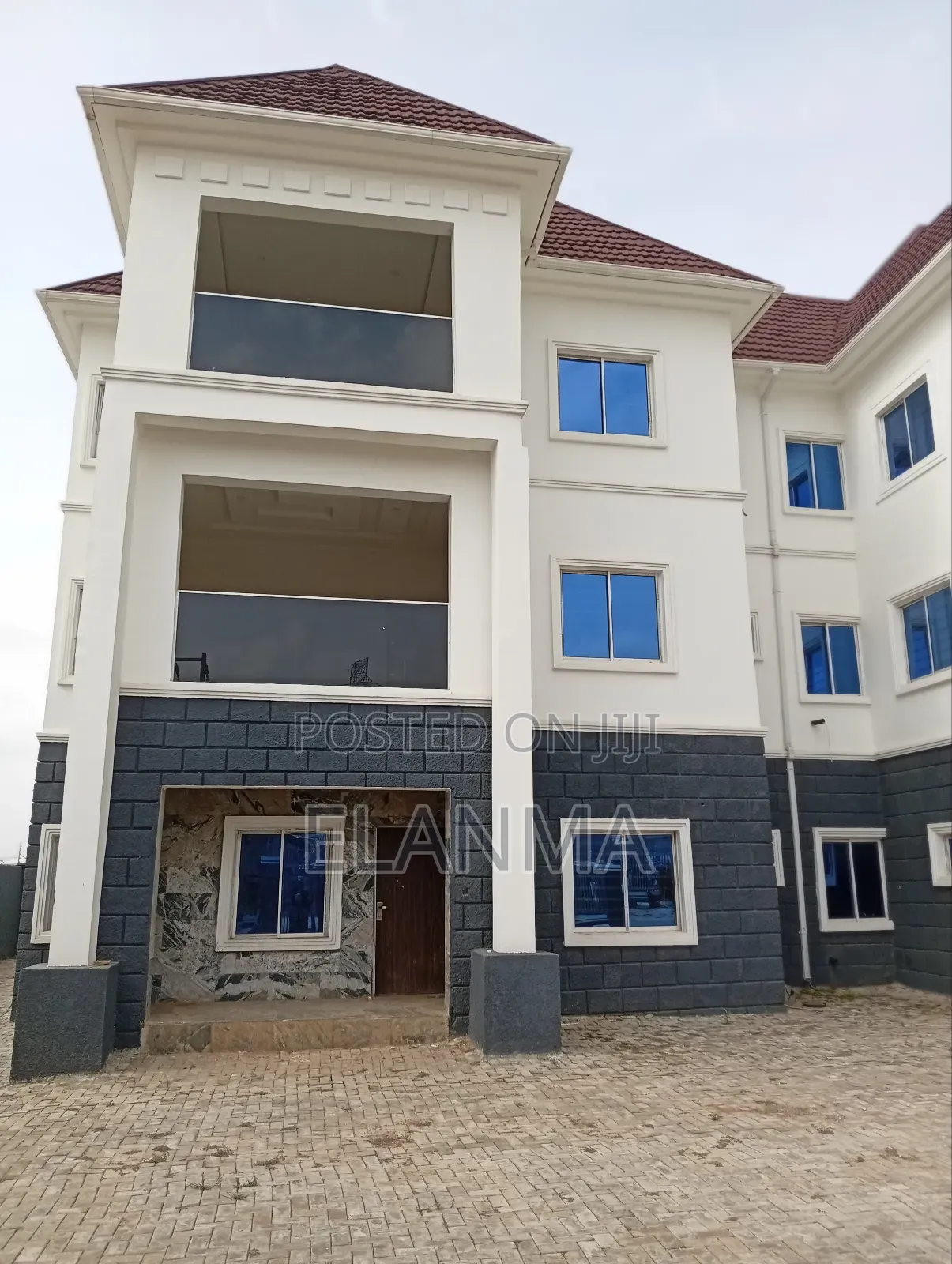 4bdrm House in Hillside Estate, Dawaki for sale in Dawaki
