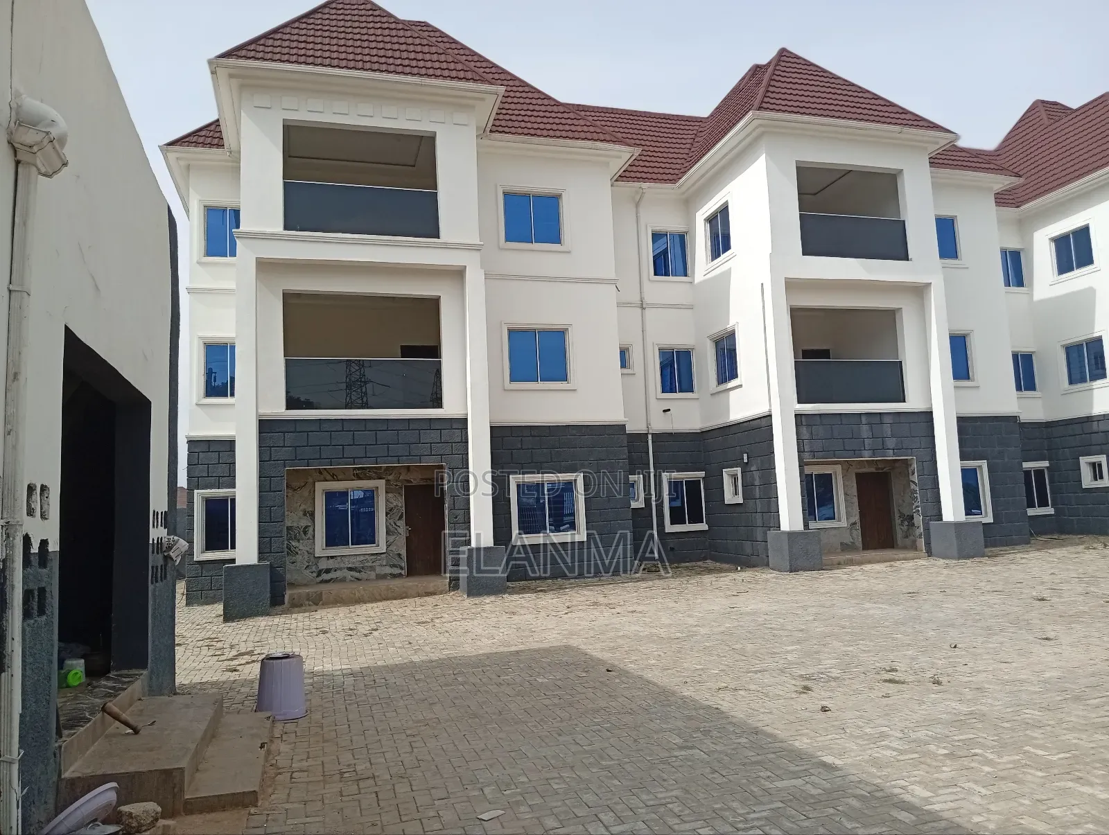 4bdrm House in Hillside Estate, Dawaki for sale in Dawaki