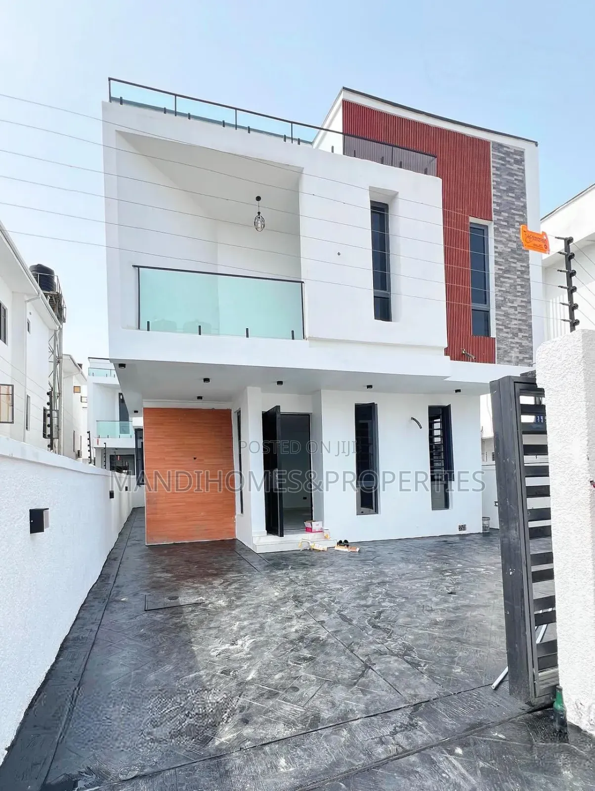 5bdrm Duplex in Ikota for sale in Ikota