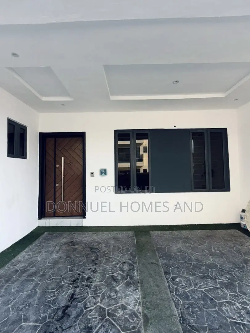 4bdrm Townhouse / Terrace in Ikate for rent in Ikate