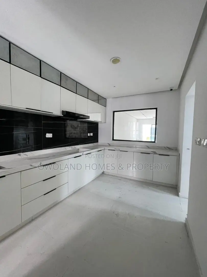 4bdrm Duplex in Ikate for rent in Ikate